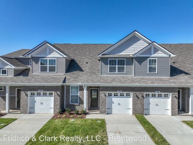 Building Photo - 3 br, 2.5 bath House - 728 Mickelson Way