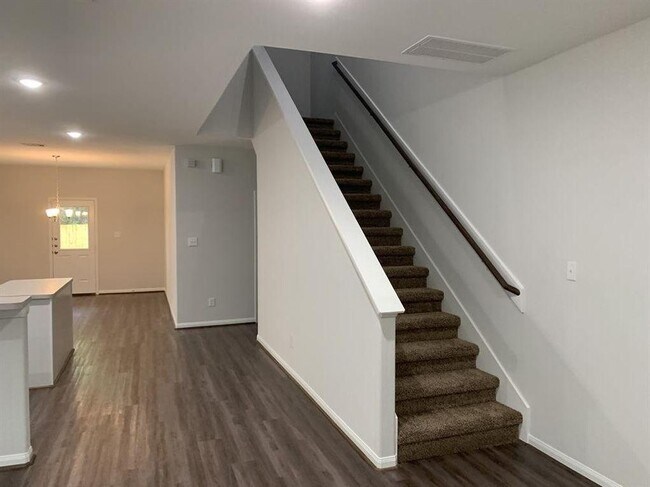 Building Photo - 8314 Madera Rd