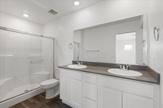Building Photo - 900 Rosy Starling St