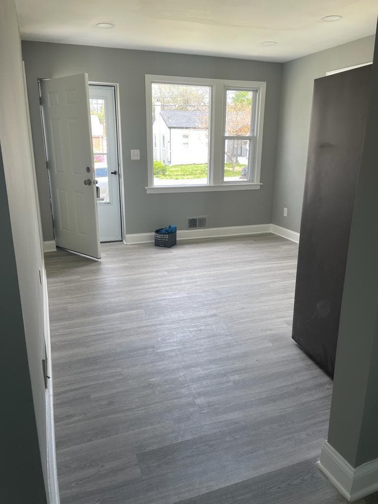 Main Floor - 5013 Nantucket Rd