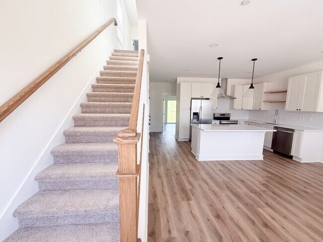 Building Photo - Tristan Style 3-Bedroom w/ Flex Room + Summer Special