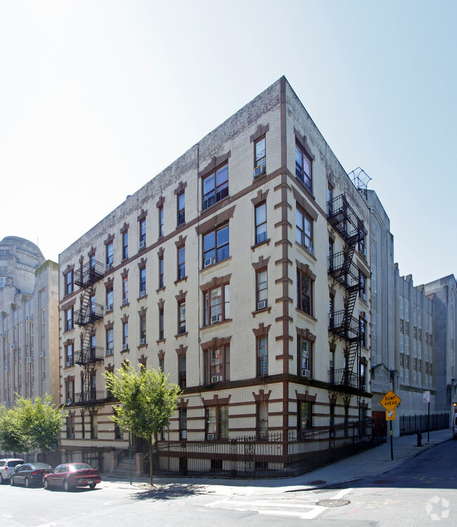 Primary Photo - 800 E 173rd St