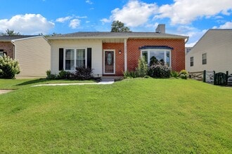 Building Photo - Charming Home with Modern Upgrades and Out...