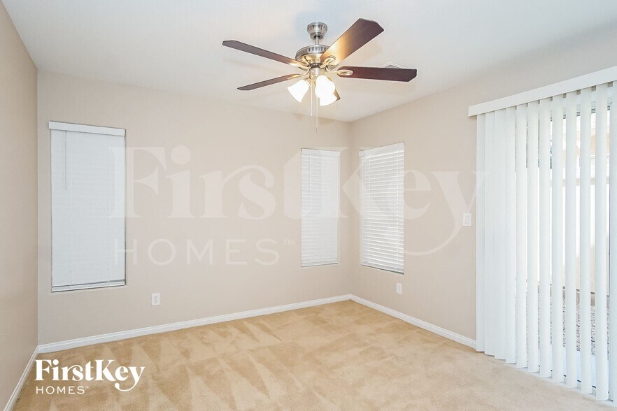 Building Photo - 8688 Pico Grande Ct