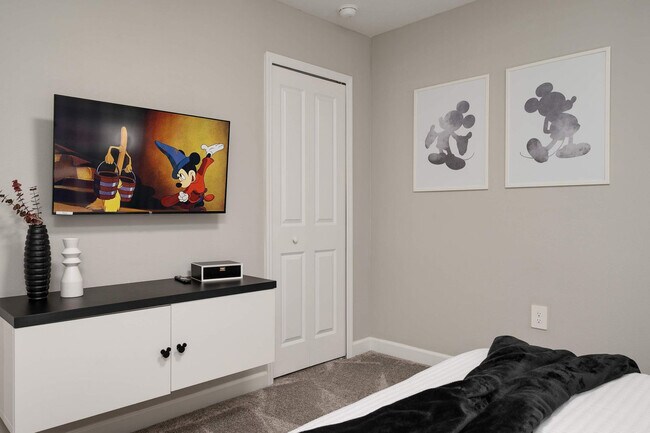 Building Photo - 9052 Sommerset Hills Dr