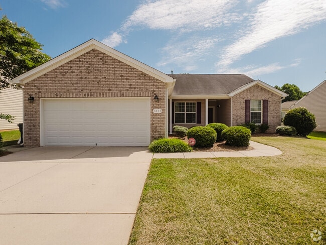 Building Photo - 3835 Raintree Dr