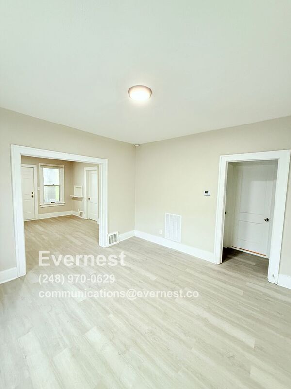 Building Photo - 5440 Milford St