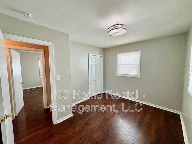 Building Photo - 7809 Pennsylvania Ave