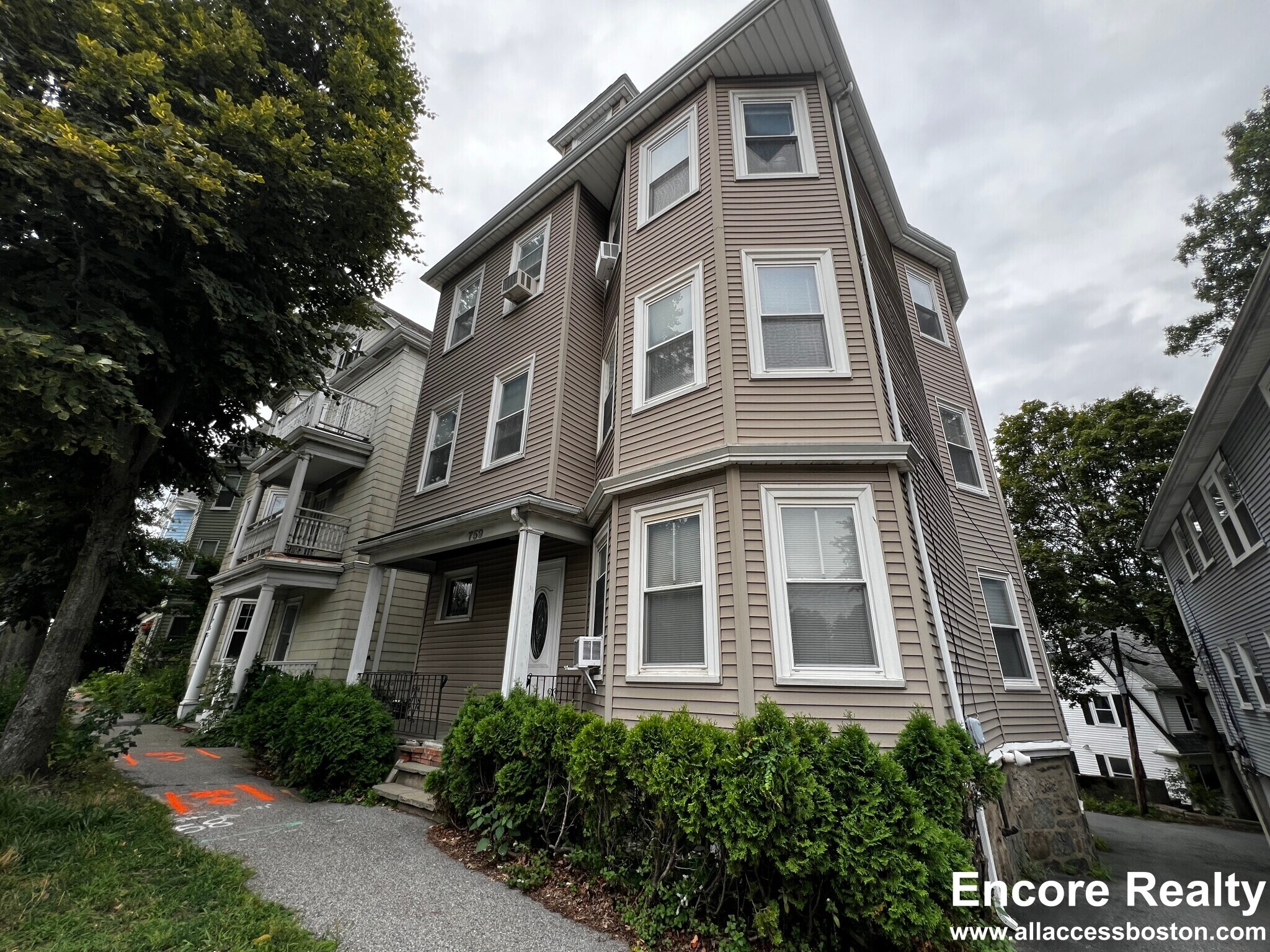 Building Photo - 759 Boylston St