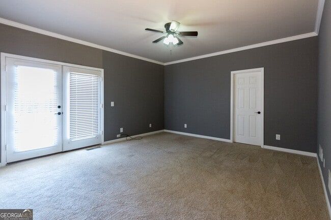 Building Photo - 5166 Wheeler Dr