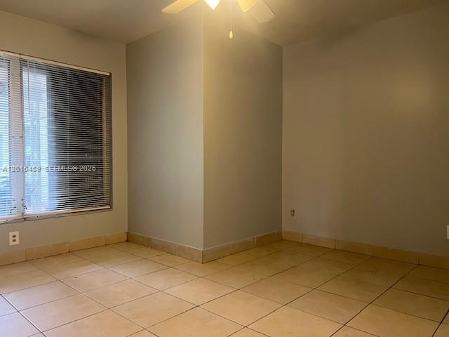 Building Photo - 732 Moffett St