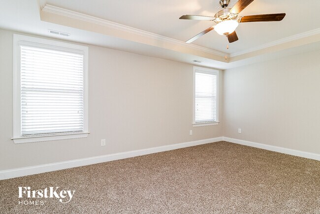 Building Photo - 5337 Chandler Oaks Ln