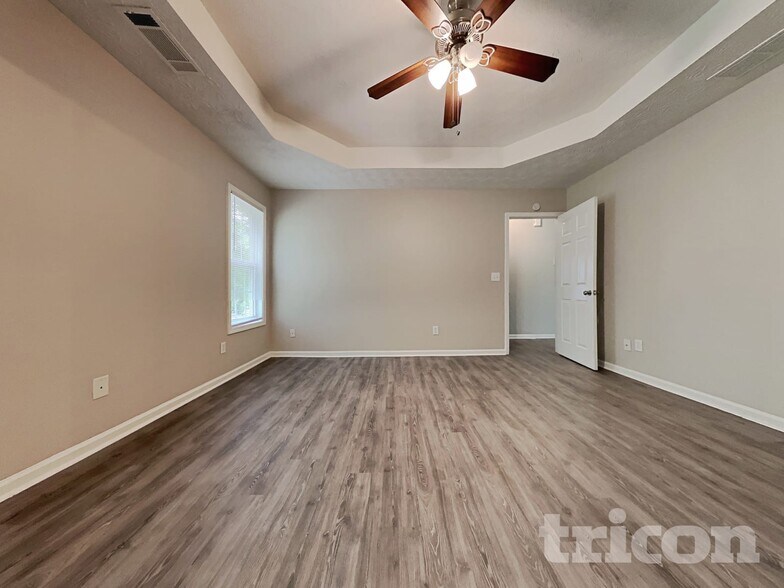 Building Photo - 6050 Fieldwood Ln