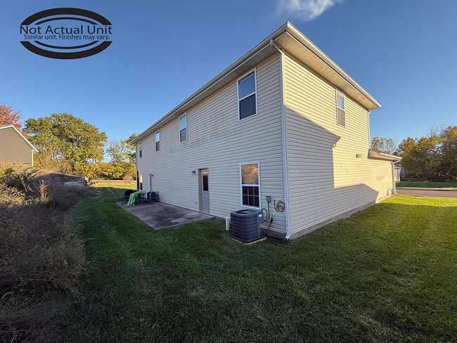 Building Photo - 1912 N Orie Dr