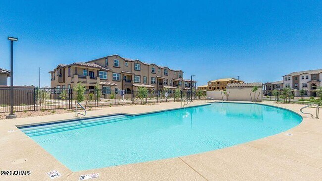 Building Photo - 1255 N Arizona Ave