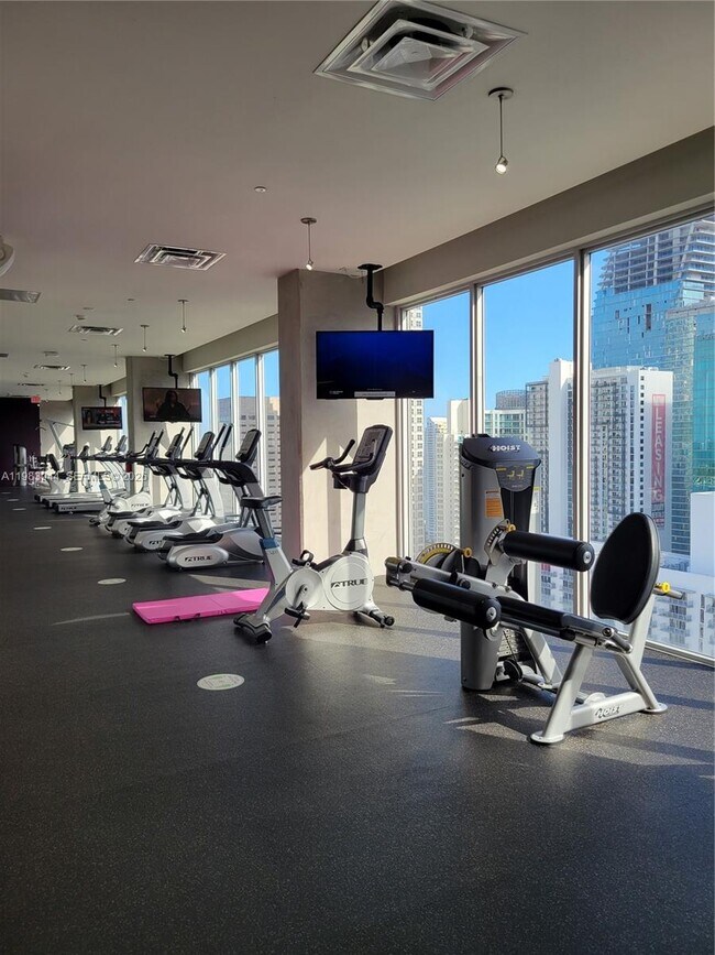 Building Photo - 151 SE 1st St