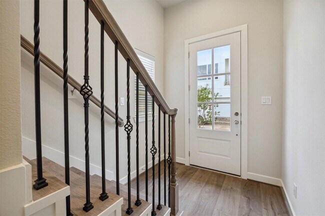 Building Photo - 6304 Brighton Oaks Ln