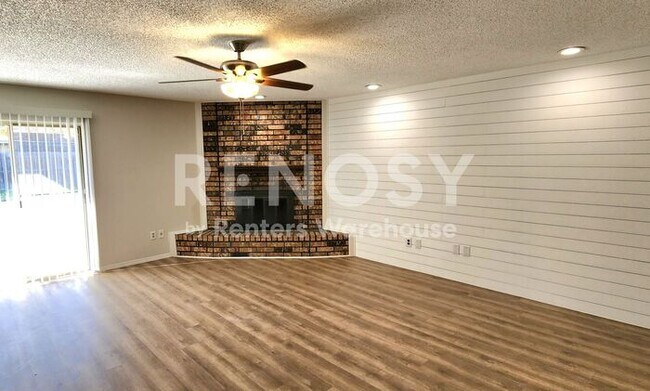 Building Photo - Beautiful 3 bedroom Home in North Richland Hills!