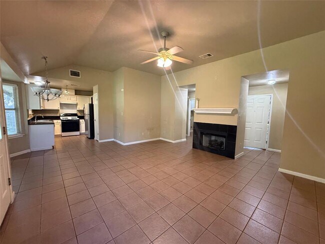 Building Photo - 2107 Yaupon Trail