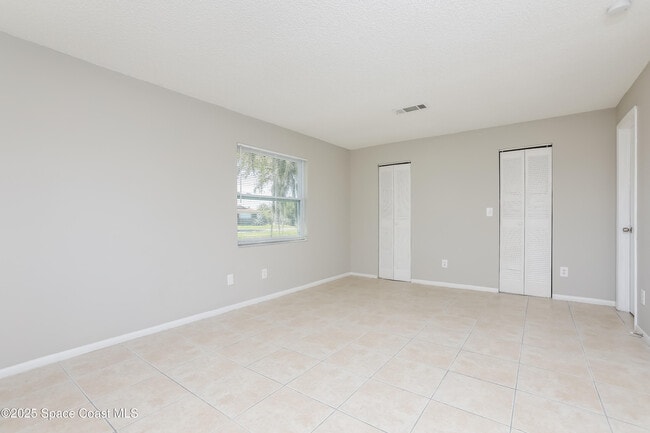 Building Photo - 1190 Wedgewood Ln