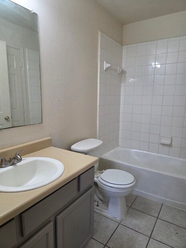Building Photo - 21706 Haverbay Ct