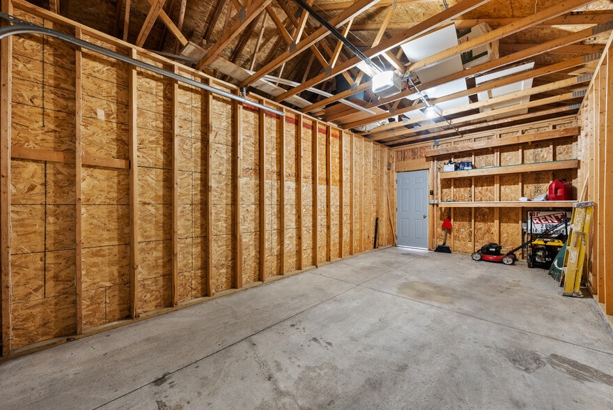 Building Photo - 3808 S Brust Ave