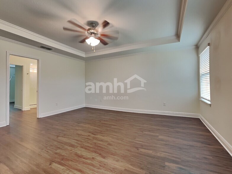 Building Photo - 20423 Calla Lily Dr