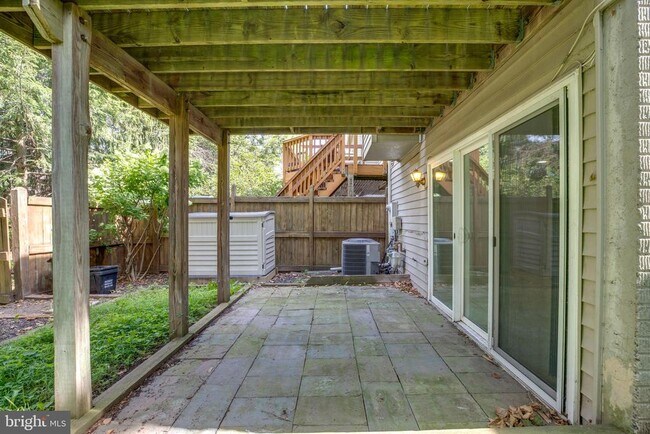 Building Photo - 5610 Gosling Ct