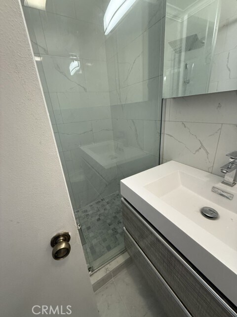 Building Photo - 9 Rock Cliff Pl