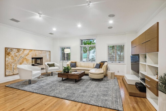 Building Photo - 3301 NE 16th St