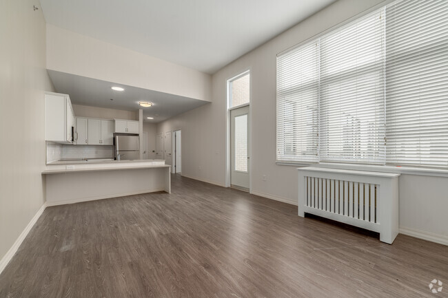 1BR, 1BA - Living Room - 750SF - The Ashton at Mayfield Heights