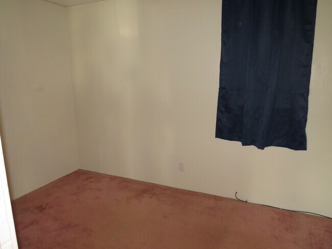 Building Photo - 2002 Cottage Ave