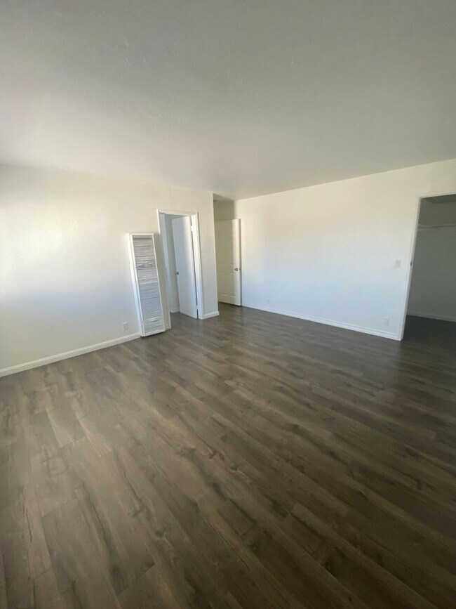 Building Photo - 34102 La Serena Dr