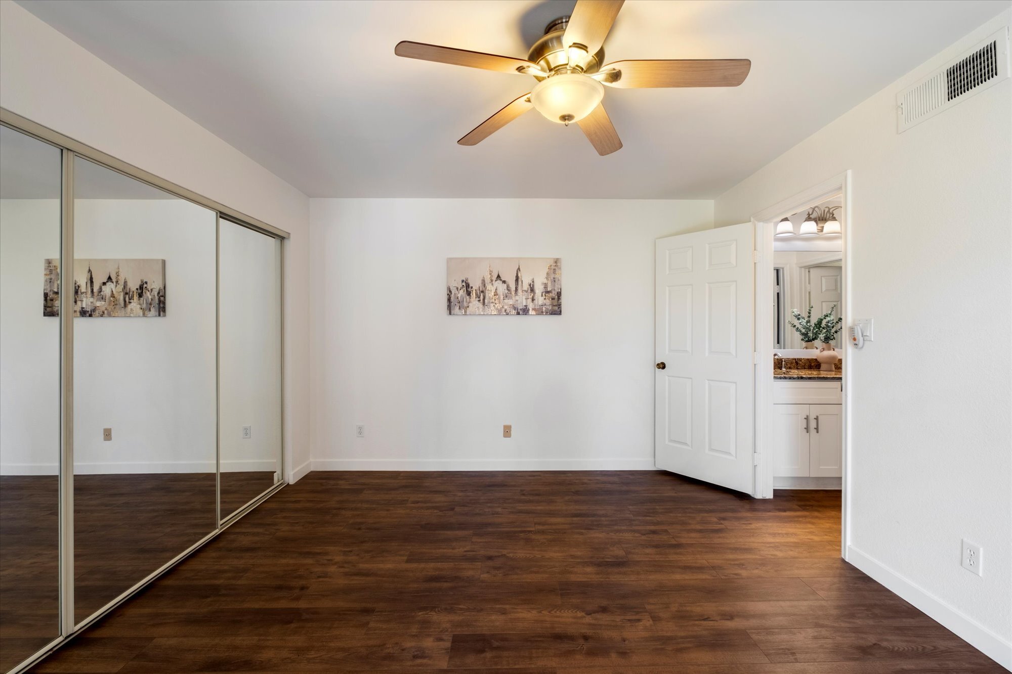 Building Photo - 9445 N 94th Pl