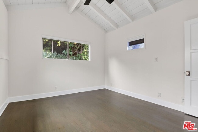 Building Photo - 408 Kendall Ave