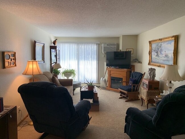 Interior Photo - Summer Creek Apartments