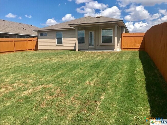 Building Photo - 2282 Falcon Way