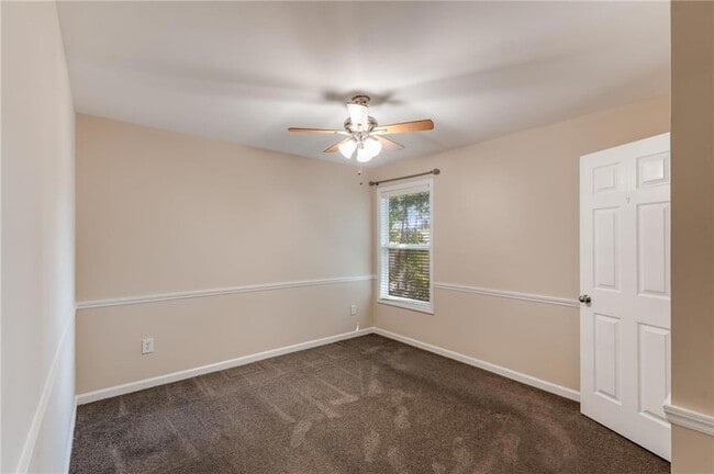 Building Photo - 1817 Waterside Dr