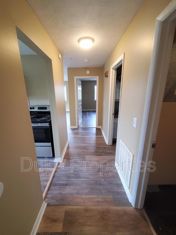 Building Photo - 70 Market St