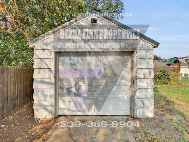 Building Photo - 2 Bed, 1 Bath in NE Spokane Valley Availab...