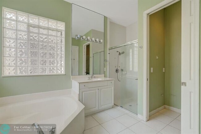Building Photo - 19084 Skyridge Cir