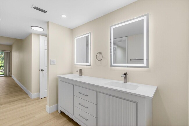 Building Photo - 5900 Camino Del Sol