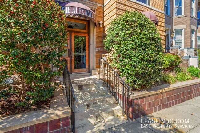 Building Photo - 3534 10th St NW