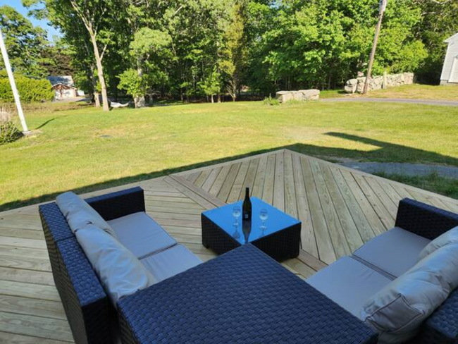 Beautiful new deck - 1296 Drift Rd