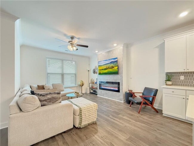 Building Photo - 1160 Kendron Ln