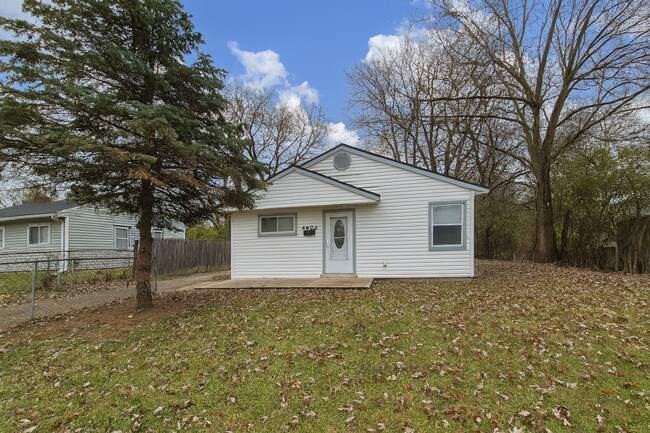 Primary Photo - A must see 3-bedroom home!!