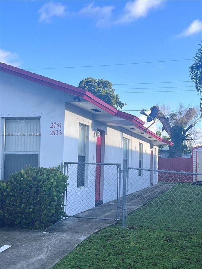 Primary Photo - 2731 NW 13th Ct