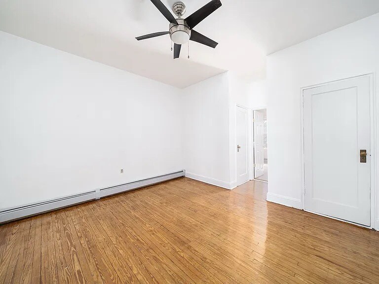 Building Photo - 275 7th St