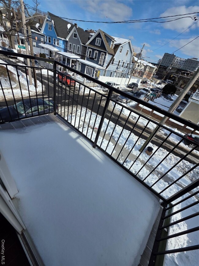 Building Photo - 1061 Grassmere Ter