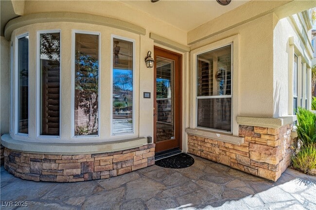 Building Photo - 1423 Foothills Village Dr